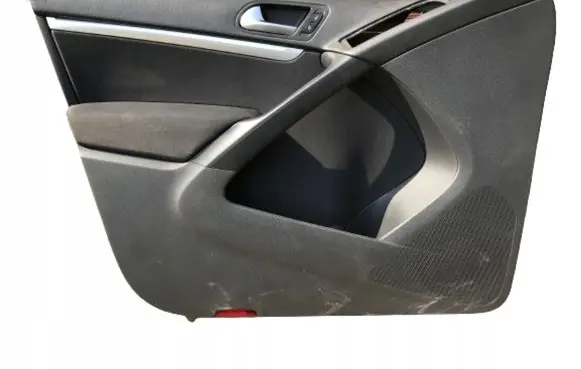 Volkswagen Tiguan Front door card panel trim 5N0867011