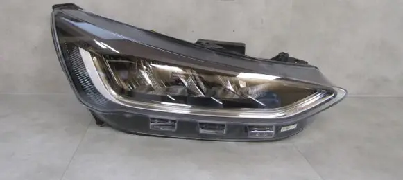 Ford Focus Headlight/headlamp NX7B13E014CF VX7B13E014CF