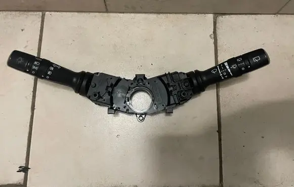 KIA Sorento Indicator stalk 202008910