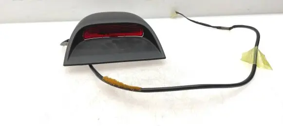 Subaru Legacy Third/center stoplight VC02017