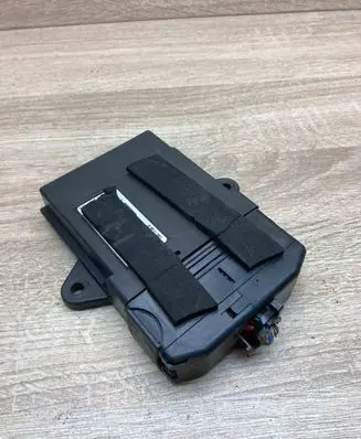 Opel Vectra C Door control unit/module 13111457