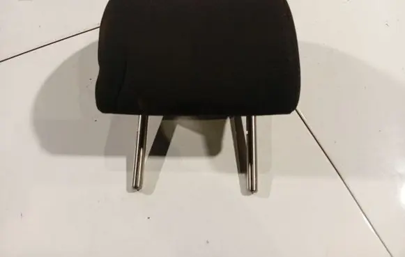 Volkswagen PASSAT B6 Front seat headrest