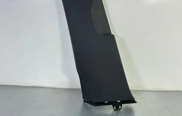 Volkswagen Touareg III (B) pillar trim (bottom) 760867291C