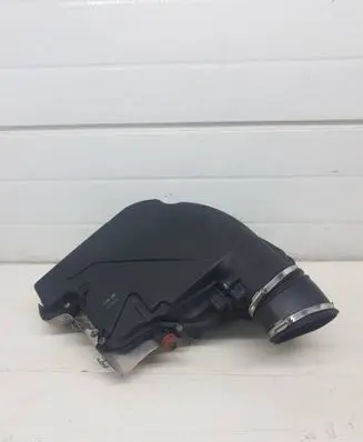 BMW 7 F01 F02 F03 F04 Air filter box 7577464 1371 7577467
