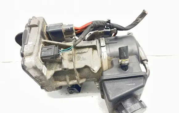 Mercedes-Benz ML W164 Power steering pump A1644601680