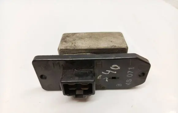 Volvo S40, V40 Heater blower motor/fan resistor 4S071