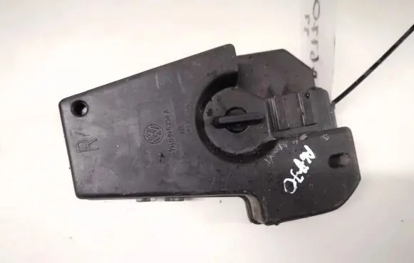 Audi 80 90 B3 Tail light bulb cover holder 7m0945258a