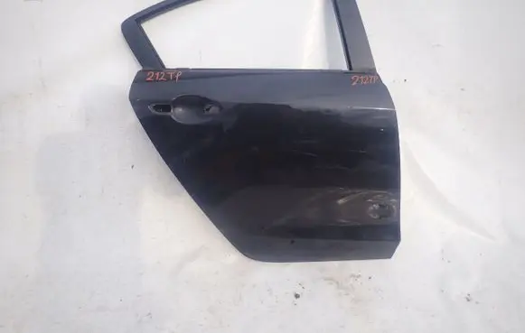 Mazda 3 II Rear door