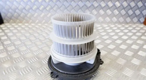 Lexus GS 250 350 300H 450H Heater fan/blower 8710330480