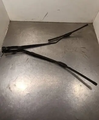 Opel Insignia A Headlight wiper arm set 13227399 13227398