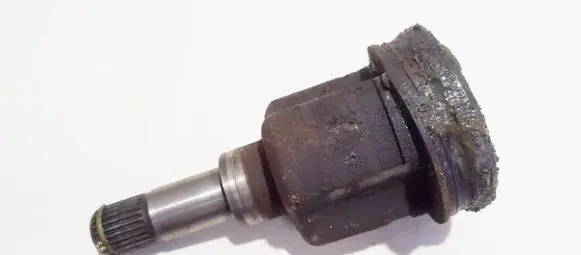 Chrysler PT Cruiser Driveshaft inner CV joint p04668421ab