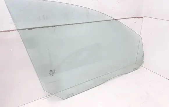 Volvo V70 Front door window glass four-door AS2