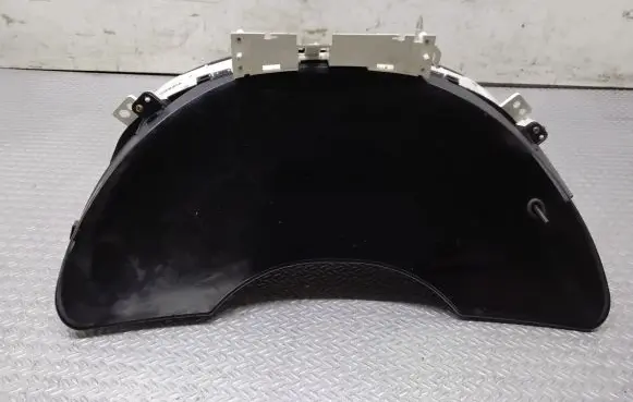 Chrysler Pacifica Speedometer (instrument cluster) P05082902AE