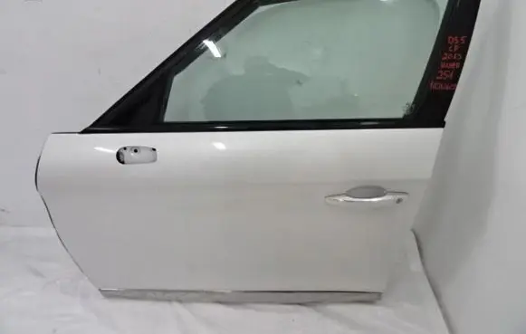Citroen DS5 Front door