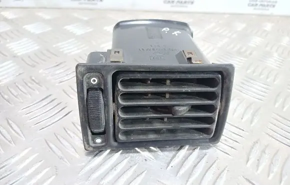 Ford Fiesta Dashboard side air vent grill/cover trim 89FGA018B09AA D1B1A
