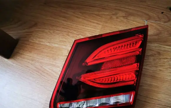 Mercedes-Benz E C207 W207 Tailgate rear/tail lights A2079063800