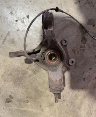 Citroen Berlingo Front wheel hub
