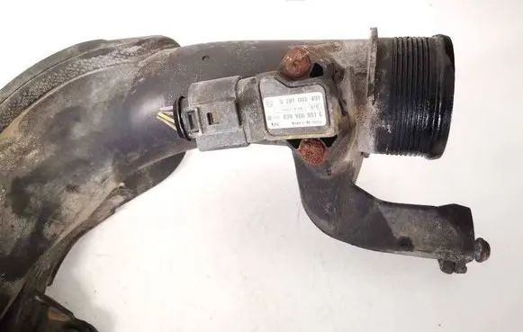 Volkswagen Golf VI Air pressure sensor 0281002401 038906051C