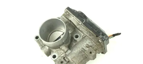 Renault Clio III Throttle body valve 8200568712C