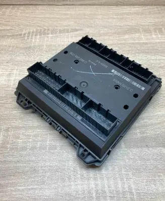 Skoda Fabia Mk1 (6Y) Comfort/convenience module 6Q1937049C 5WK48212C