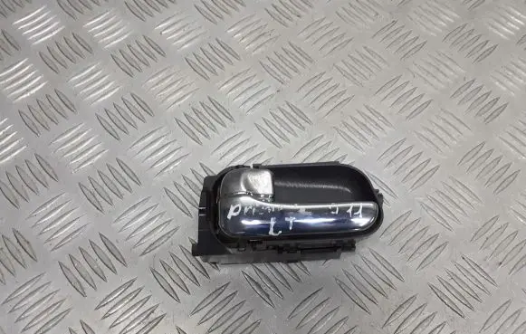 Nissan Primera Rear door interior handle 4S7310A1C