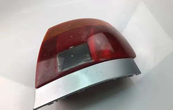 Audi A4 S4 B5 8D Tailgate rear/tail lights