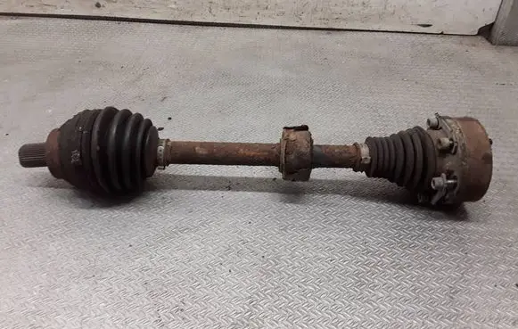 Volkswagen Golf Plus Front driveshaft 