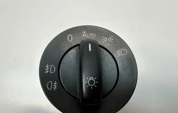 Volkswagen Amarok Light switch 1K0941431BM 3095