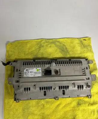 Porsche Macan (95B) Screen/display/small screen 95B919597E 10R0510152