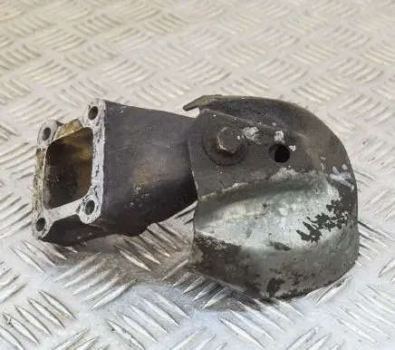 Mercedes-Benz SLC C107 Engine mounting bracket