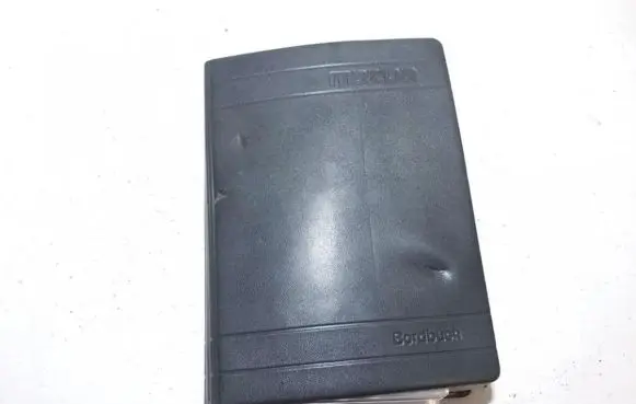Mazda 323 F Owners service history hand book 