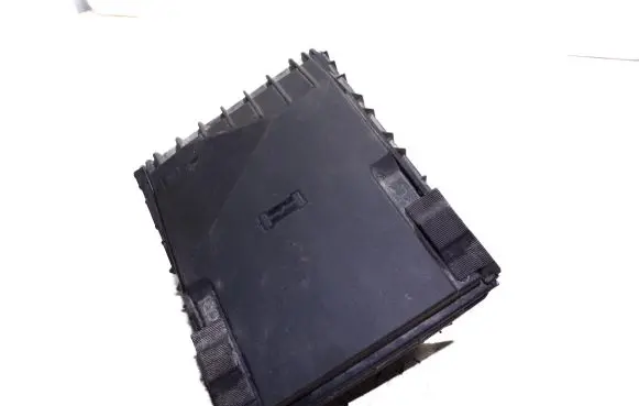 Volkswagen Caddy Fuse module 1K0937132F