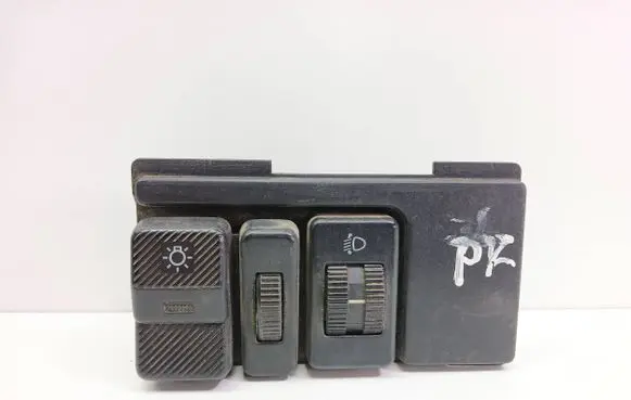 Volkswagen Transporter - Caravelle T4 Headlight level height control switch 701858099