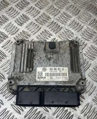 Volkswagen Touran I Engine control unit/module 03G906021CG 1039S12044 0281012746