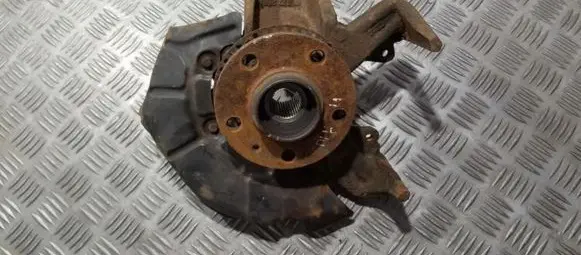 Volkswagen Golf IV Front wheel hub 1j0256n