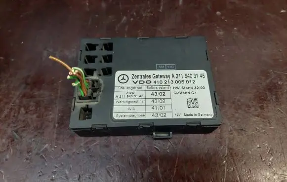 Mercedes-Benz E W211 Gateway control module A2115403145 410213005012