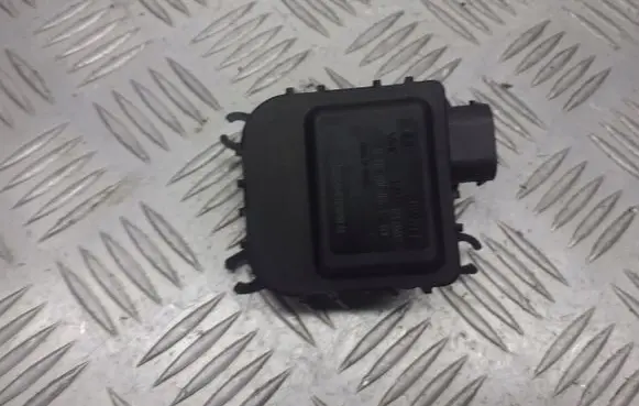 Volkswagen Polo IV 9N3 A/C air flow flap actuator/motor 6Q1907511B