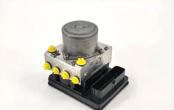 Jeep Renegade ABS Pump 52062978 A005H735 A005H760