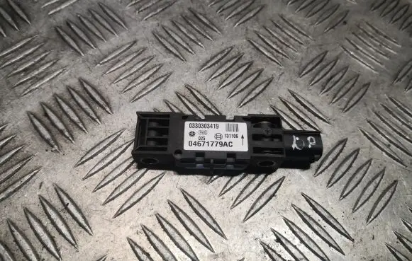 Chrysler 300 - 300C Airbag deployment crash/impact sensor 04671779AC