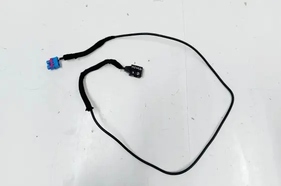 Opel Mokka B USB socket connector 
