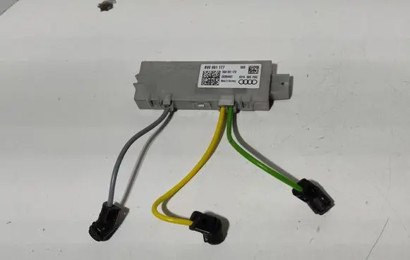 Audi A3 S3 8V Ultrasonic Sensor 8V0951177 5Q0951172