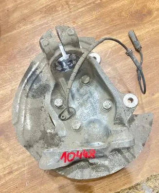 BMW 1 E81 E87 Front wheel hub 6764444