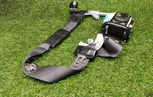 KIA Soul Front seatbelt 88820B2500 0589P1000543