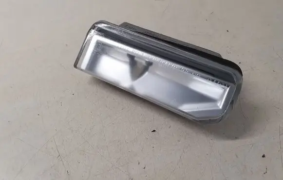 Lexus IS 220D-250-350 Number plate light