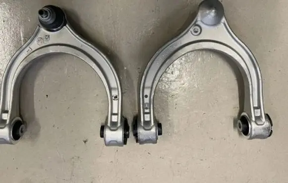 Mercedes-Benz C W206 Front control arm