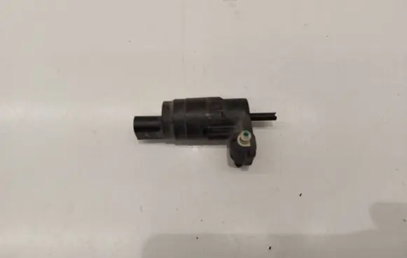 Audi A3 S3 8P Windscreen/windshield washer pump 1K6955651 SG712V 5030585