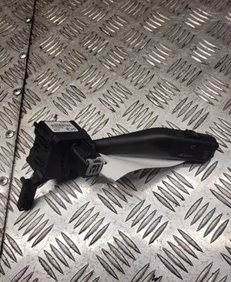 Volkswagen Golf V Wiper control stalk 1K0953519A