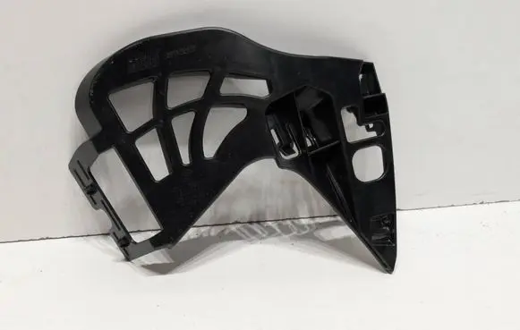 BMW 5 G30 G31 G38 Front bumper mounting bracket 7385347 15067010 5067010