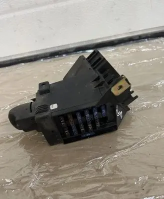 Mercedes-Benz E W210 Light switch 2105451104 F609
