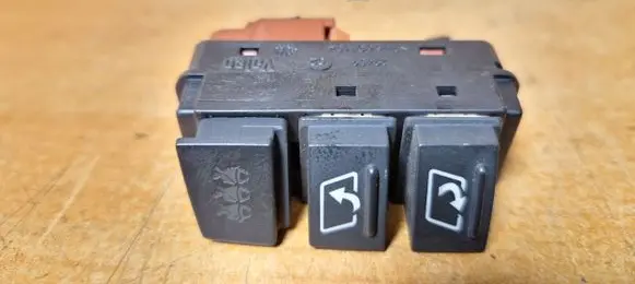 Citroen C6 Other switches/knobs/shifts 96519600zd